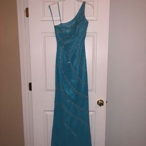 PartyTime formal size 0 blue formal gown